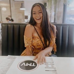 Meet your Posher, Kayla